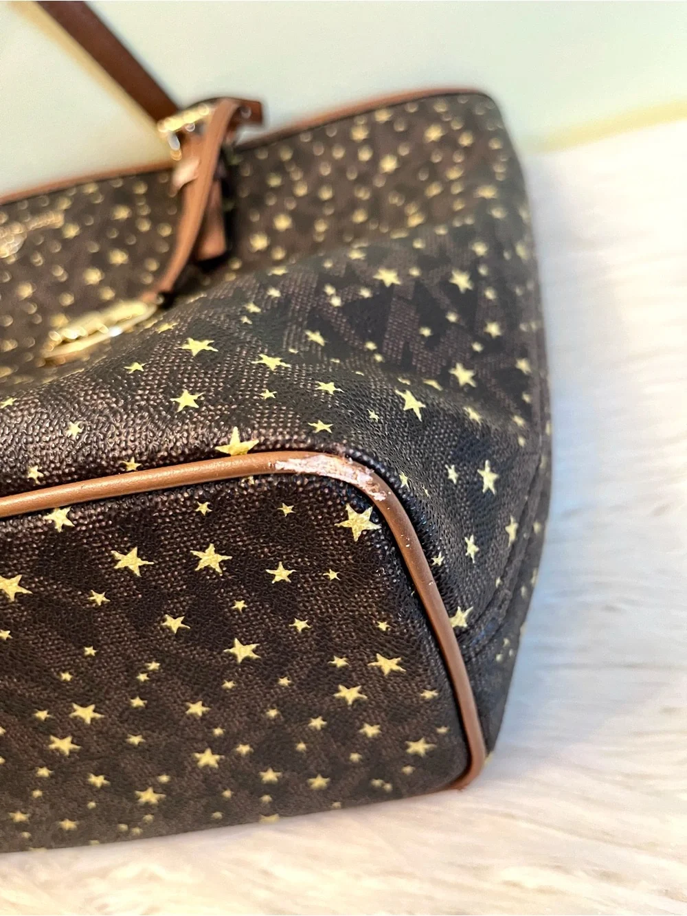 Michael Kors Jet Set Charm Gold Star Tote